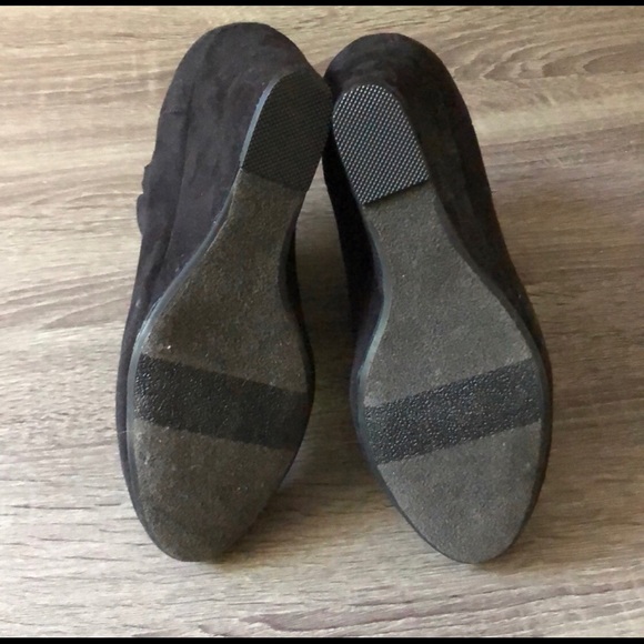 Apt 9 Black Ankle Booties - Picture 2 of 2